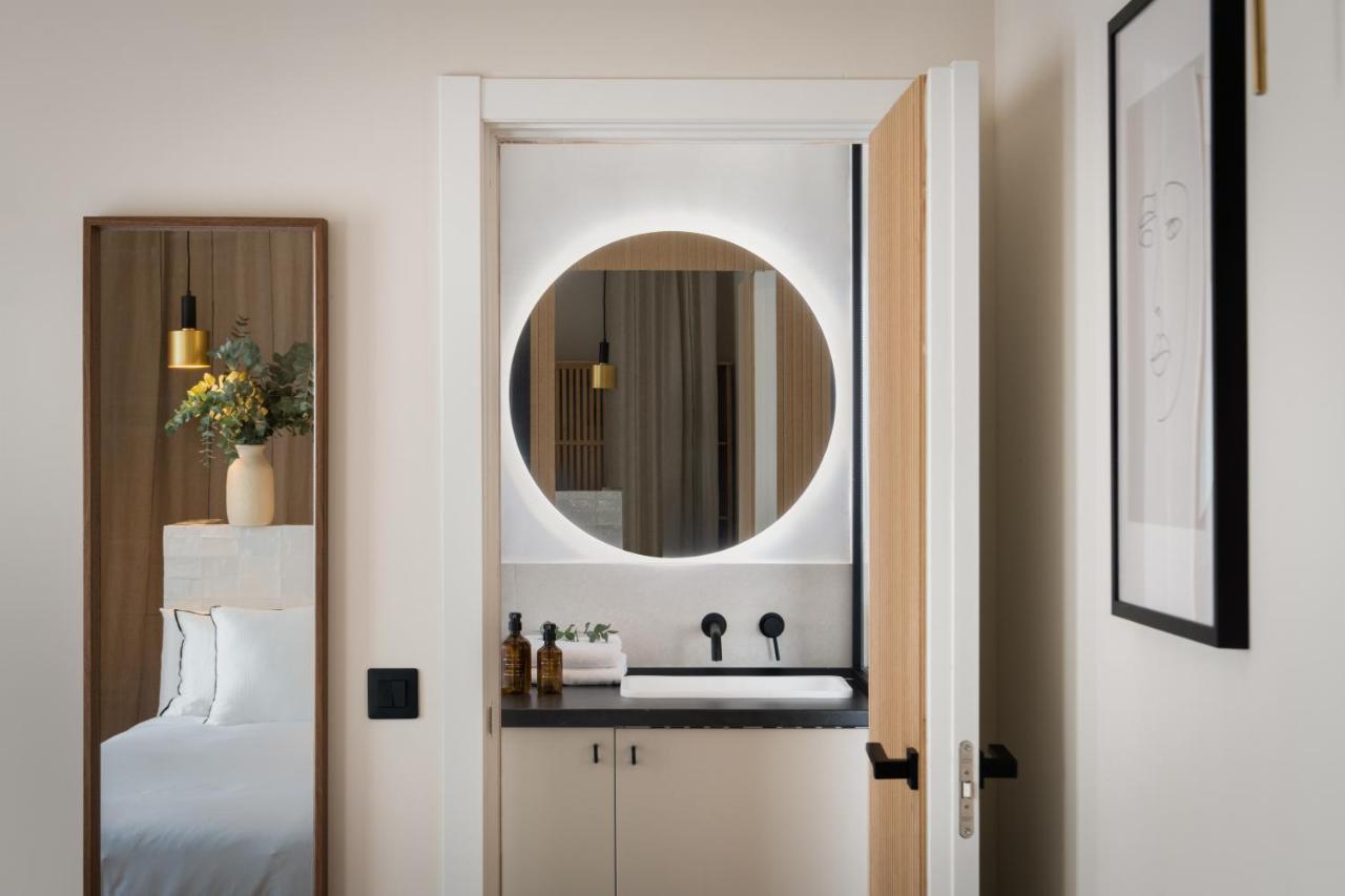 Magno Apartments Robles With Jacuzzi And Private Parking Sevilla Exteriör bild